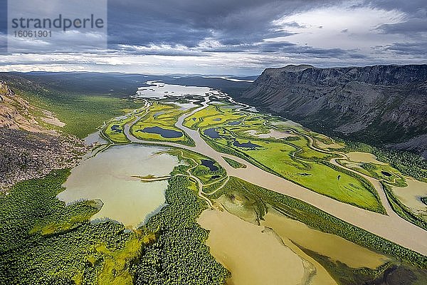 Flussdelta Rapadalen  Rapa Valley  Fluß Rapaälv  Sarek Nationalpark  Laponia  UNESCO Welterbe  Lappland  Jokkmokk  Norrbottens län  Schweden  Europa