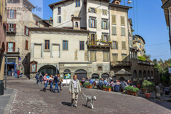 talien  Lombardei  Bergamo Alta  Piazza Mercato delle Scarpe