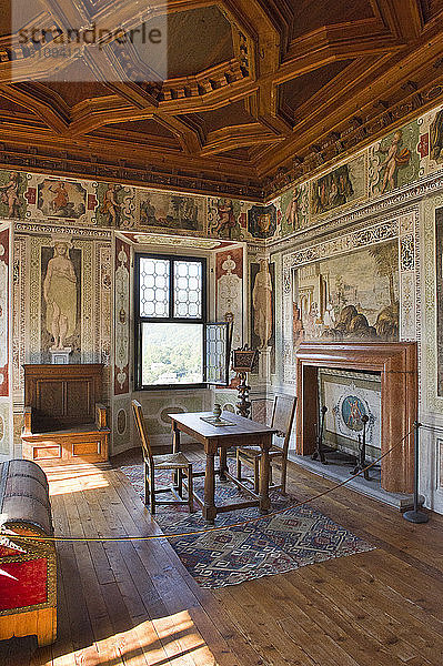 Europa  Italien  Lombardei  Sondrio  Chiavenna - Palazzo Vertemate Franchi  Saal der Karyatiden