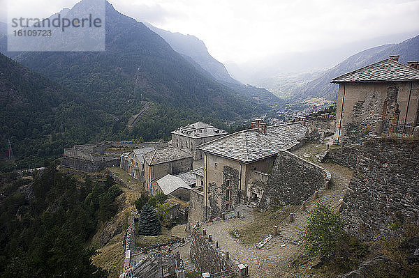 Europa  Italien  Piemont  Forte di Fenestrelle. Die größte Alpenfestung Europas  erbaut 1727.