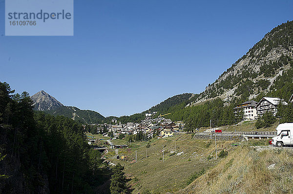 Europa  Frankreich  Briançon Hautes-Alpes  Departement Provence-Alpes-Côte d'Azur.