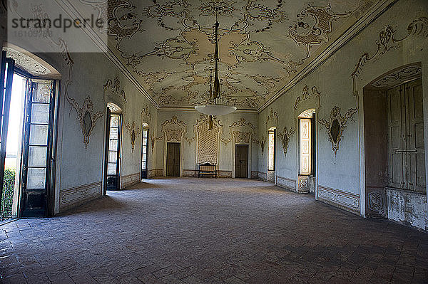 Europa  Italien  Lombardei  Limbiate  Parco delle Groane  Castellazzo  Villa Pusterla Crivelli Arconati ist eine Villa aus dem achtzehnten Jahrhundert in Mombello  (Teil des Limbiate in der Provinz Monza und Brianza)