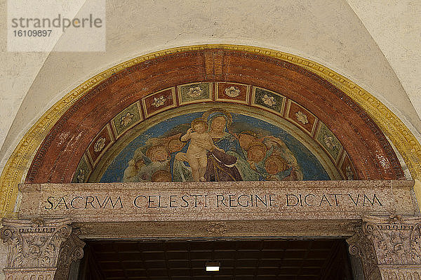 Europa  Italien  Lombardei  Mantua  Mantua  Mantua  Curtatone  das Heiligtum der B.V. Maria delle Grazie