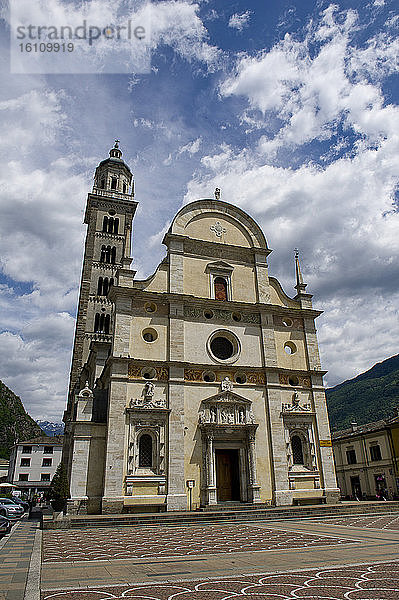 Europa  Italien  Lombardei  Tirano  Veltlin  Heiligtum der Beata Vergine di Tirano