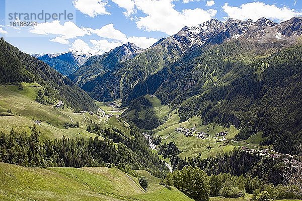 Alpenlandschaft nahe Timmelsjoch  Passo del Rombo  Südtirol  Italien  Europa