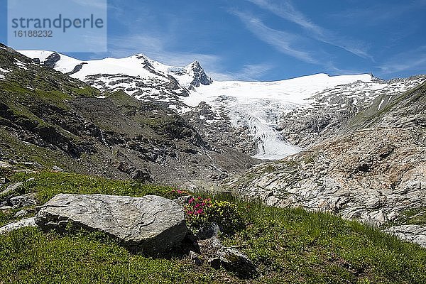 Gebirgslandschaft mit Gletscher Schlatenkees  Nationalpark Hohe Tauern  Tauerntal  Osttirol  Österreich  Europa