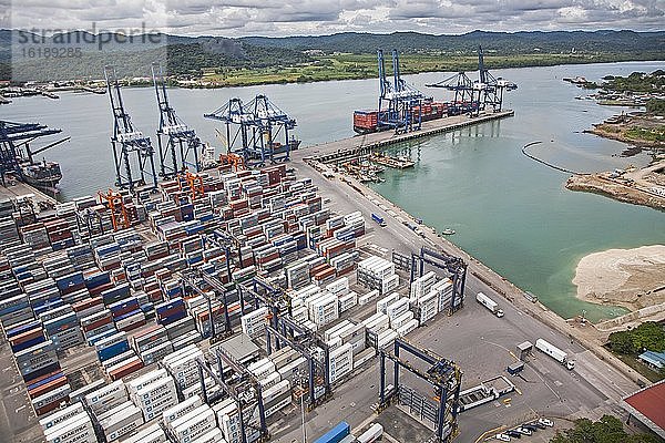 Hafen von Balboa am Panamakanal  Provinz Colón  Panama  Mittelamerika