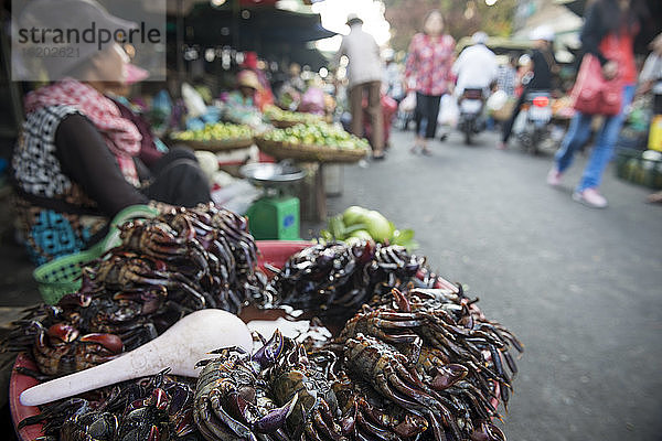 Straßenmarkt  Phnom Penh  Kambodscha  Indochina  Asien