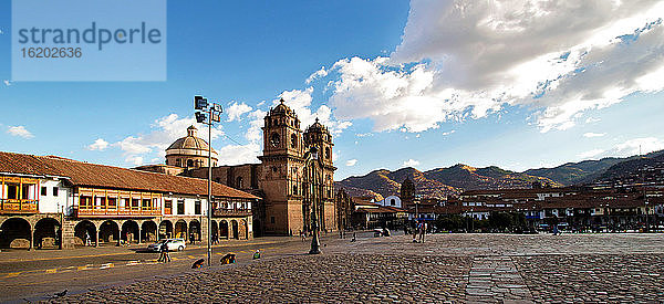 Kirche der Gesellschaft Jesu an der Plaza de Armas  Cusco  Peru