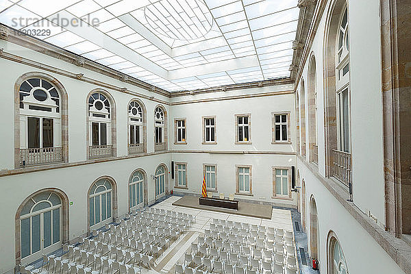 Auditorium  Parlamentsgebäude Katalonien  Parc de la Ciutadella  Barcelona  Katalonien  Spanien