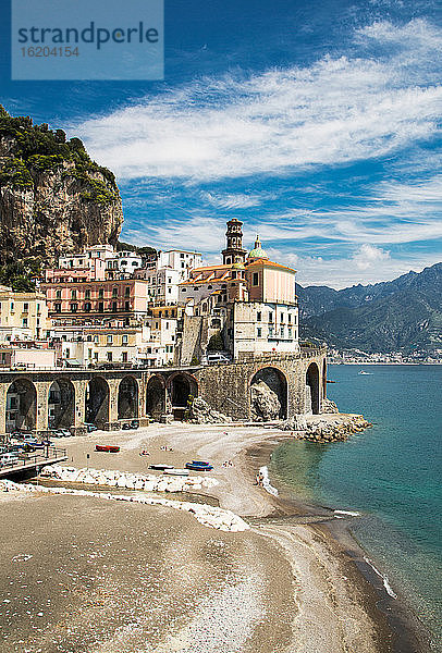 Das Dorf Atrani  an der Amalfiküste  Kampanien  Italien