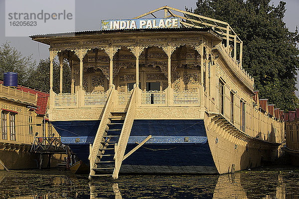 Hausboote auf dem Dal-See  Srinagar  Jammu und Kaschmir  Indien