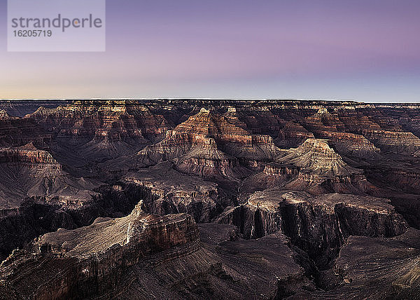 Blick auf den Sonnenuntergang am South Rim  Grand Canyon National Park  Arizona  USA