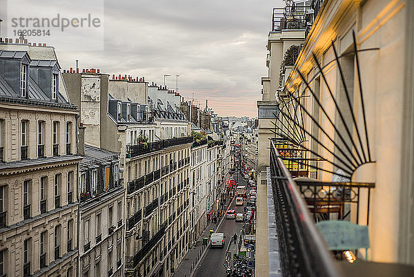 Blick vom Balkon  Montmartre  Paris  Frankreich