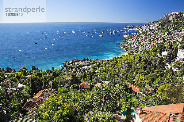 Blick von oben auf Monaco von Roquebrune  Frankreich