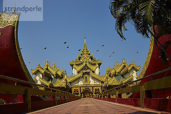 Karaweik-Palast  Yangon  Myanmar