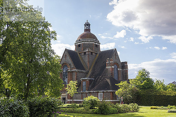 Die Freikirche von Edwin Lutyens im Stil des Kunsthandwerks gebaut  Vorort Hampstead Garden  Finchley and Golders Green  London  England  Vereinigtes Königreich  Europa