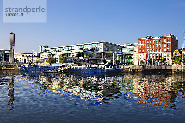 The Lagan waterfront  Belfast  Ulster  Nordirland  Vereinigtes Königreich  Europa