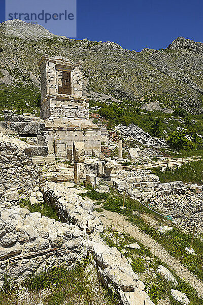 Türkei  Blick auf den rekonstruierten Heroon in der archäologischen Stätte von Sagalassos