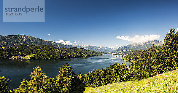 Österreich  Kärnten  Blick auf den Millstatter See