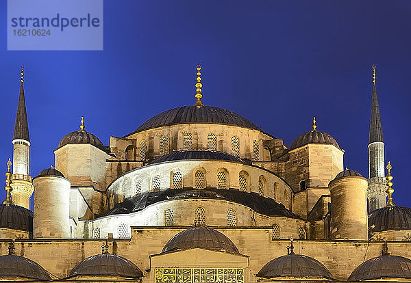 Türkei  Istanbul  Blick auf die Sultan-Ahmed-Moschee