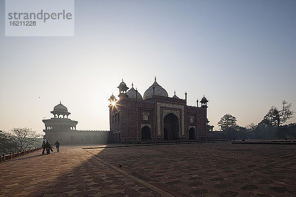 Indien  Uttar Pradesh  Agra  Blick auf das Taj Mahal