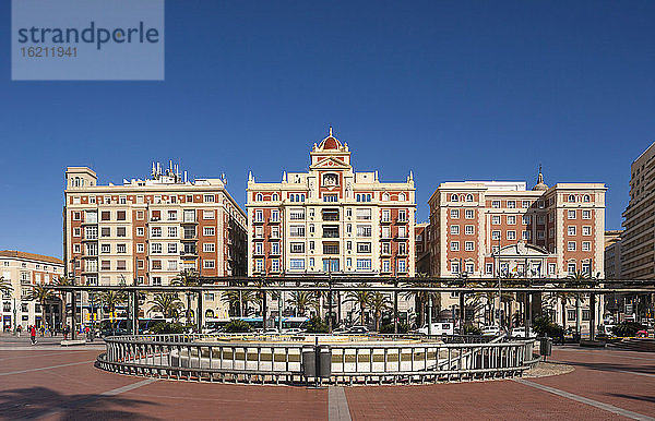 Spanien  Malaga  Blick auf die Altstadt und die Plaza de La Marina
