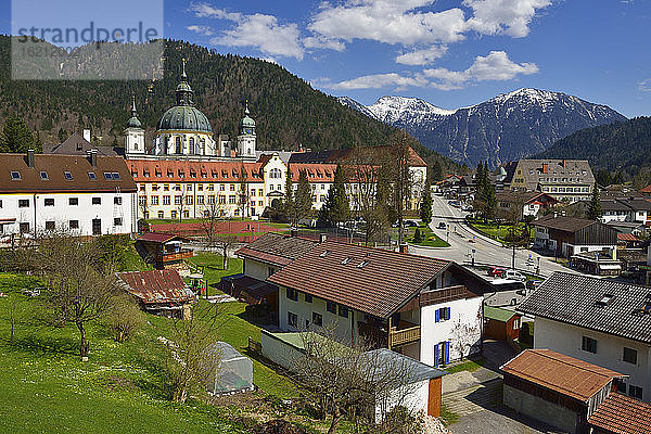 Deutschland  Bayern  Ansicht des Benediktinerklosters Abtei Ettal