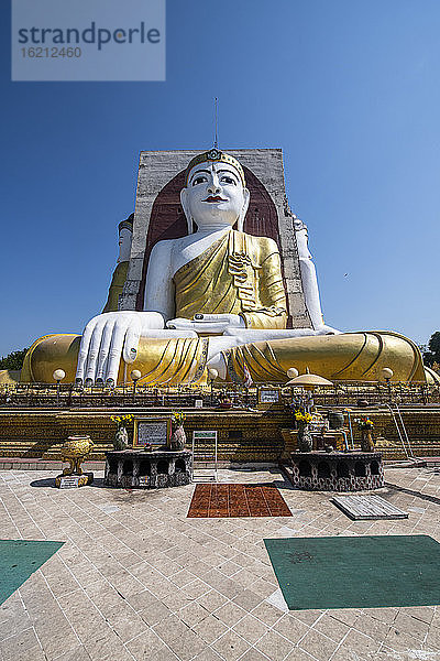 Myanmar  Bago  Viersitziger Buddha  Kyaikpun-Buddha
