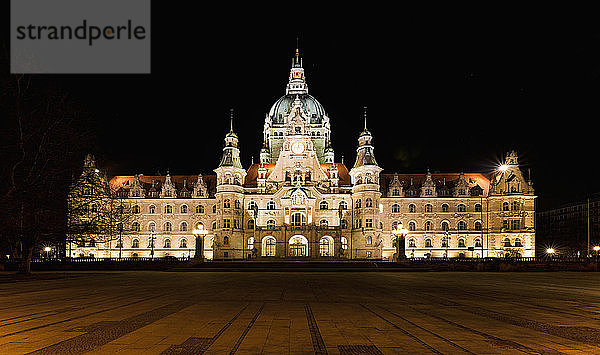 Deutschland  Hannover  Ansicht des Neuen Rathauses bei Nacht