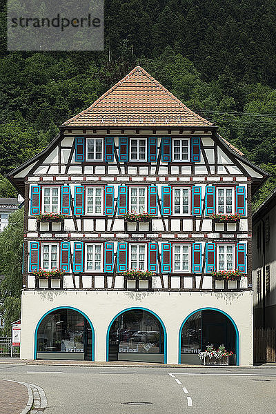 Deutschland  Baden Württemberg  Fachwerkhaus in der Innenstadt von Staedtle
