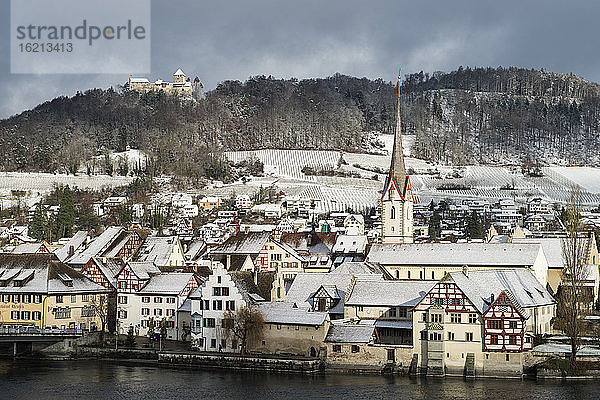 Schweiz  Blick auf die Altstadt von Stein am Rhein im Winter