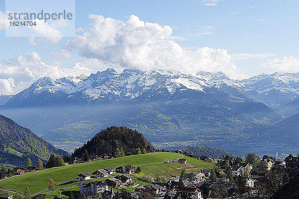 Schweiz  Blick auf das Rhonetal