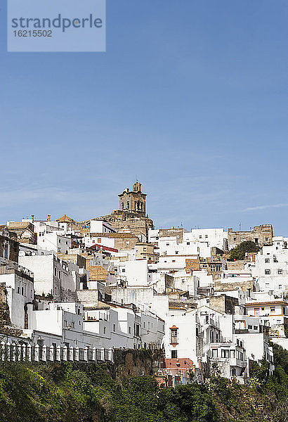 Spanien  Blick auf die Kirche von San Pedro und die Altstadt