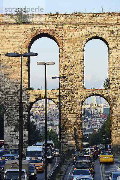 Türkei  Istanbul  Ansicht des Aquädukts von Valens