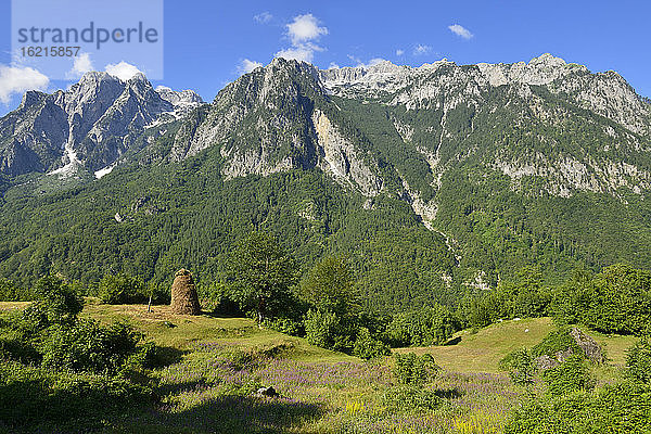 Albanien  Balkan  Blick auf den Valbona-Tal-Nationalpark