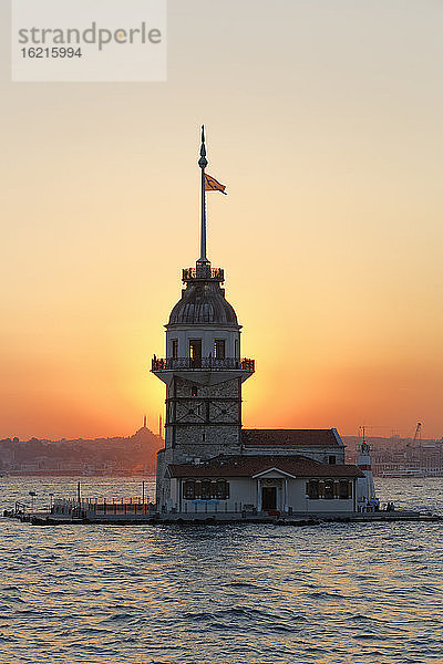 Türkei  Istanbul  Blick auf den Maidens Tower