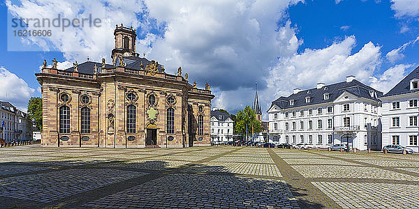 Deutschland  Saarland  Ansicht der St. Ludwigs Kirche