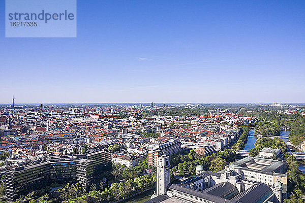 Luftaufnahme von München  Bayern  München