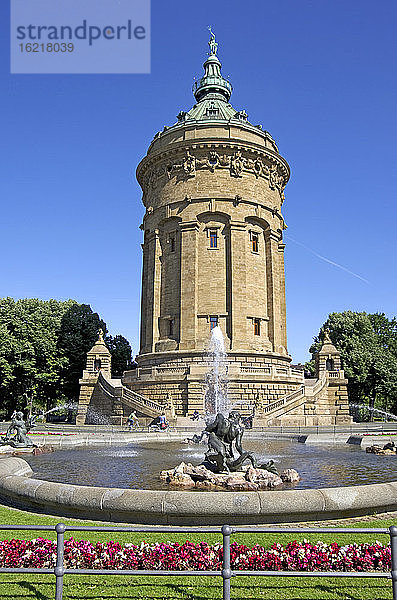 Deutschland  Mannheim  Blick auf den Wasserturm