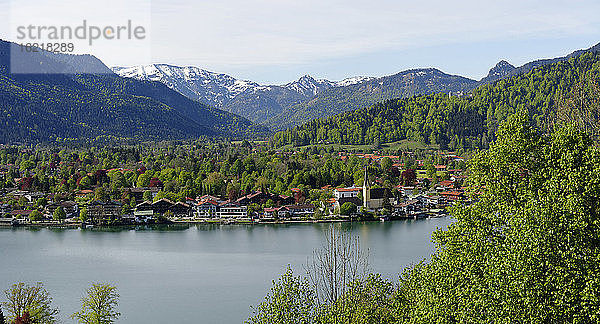 Deutschland  Blick auf Rottach Egern am Tegernsee