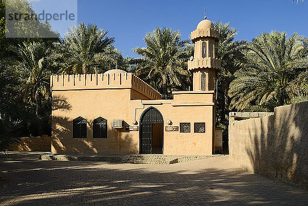 Vereinigte Arabische Emirate  Abu Dhabi  Obaid bin Ali al Nasseri Moschee im Palmengarten der Oase Al Ain
