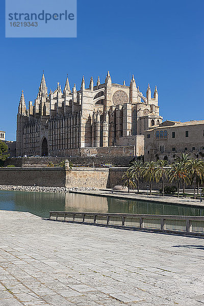 Spanien  Mallorca  Palma  Blick auf die Kathedrale La Seu