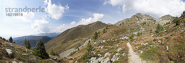 Italien  Blick auf die Bergstrecke bei den Pfunderer Bergen