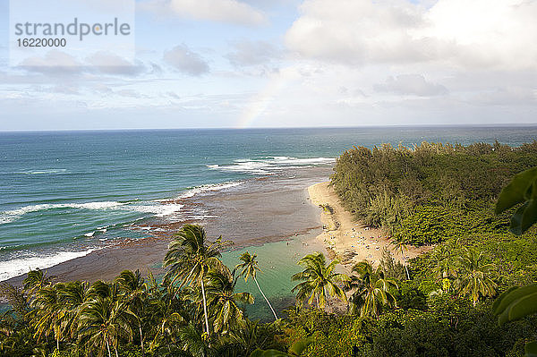 USA  Hawaii  Blick auf den Strand von Kee