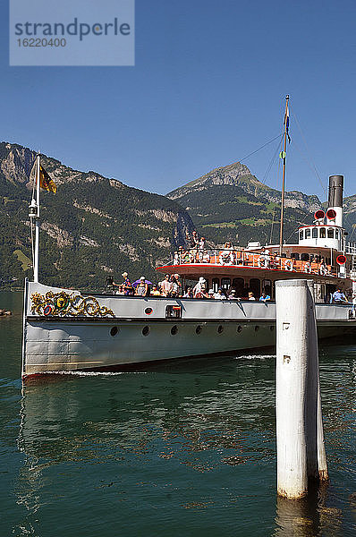 Schweiz  Kanton Uri  an Bord des Dampfschiffs Wilhelm Tell auf dem Vierwaldstättersee