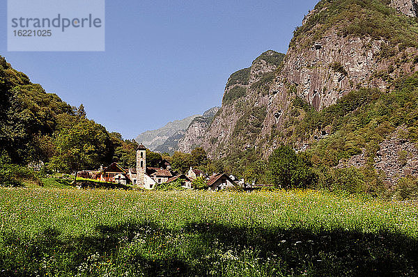 Schweiz  Kanton Tecino  Val Bavona  kleines Dorf Roseto  hier gibt es keinen Strom