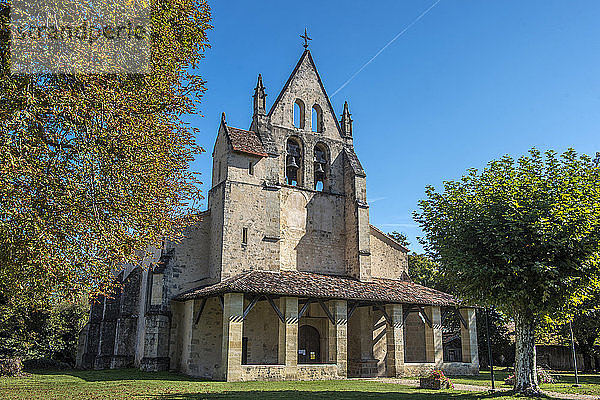 Frankreich  Gironde  Haute-Lande girondine  Kirche Saint-Leger von Saint-Leger de Balson
