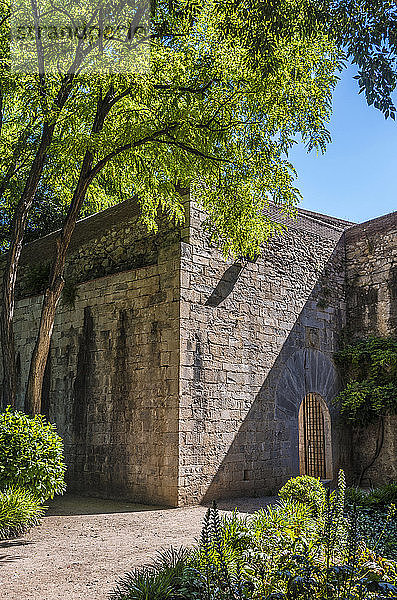 Spanien  Katalonien  Girona  antiga caserna dels alemanys (17. Jahrhundert) auf dem Passeig de la Muralla