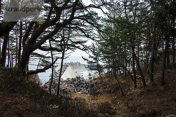 Der Rikuchu-Yagi-Damm. Entlang des Michinoku Coastal Trail  Tohoku  Honshu  Japan.